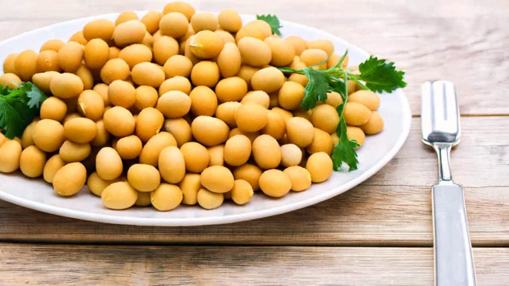 Reducing the intake of protein in the diet is often recommended