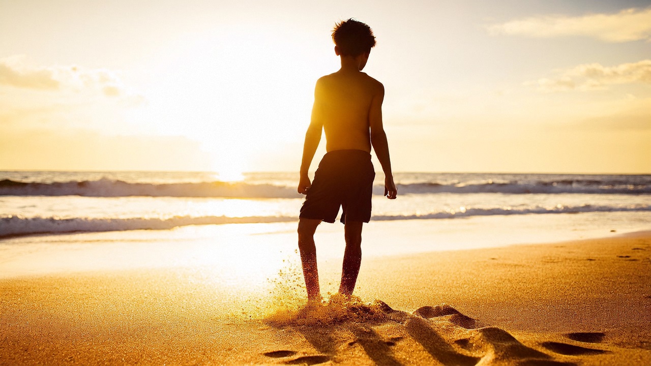 Preventing melanoma on the scalp